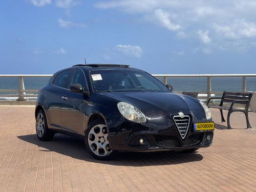 Alfa Romeo Giulietta, 2014, photo