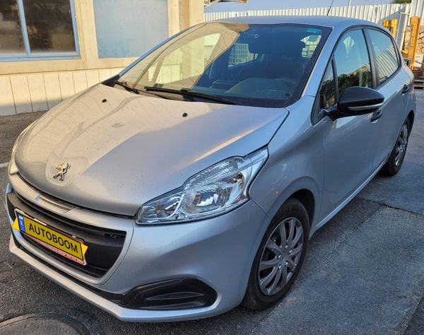 Peugeot 208 2nd hand, 2018, private hand