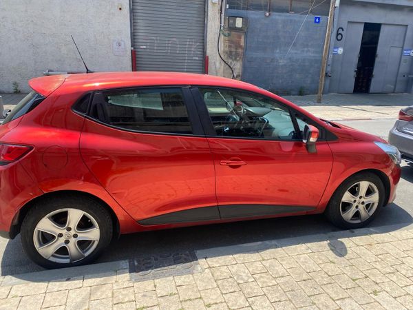 Renault Clio 2nd hand, 2015, private hand