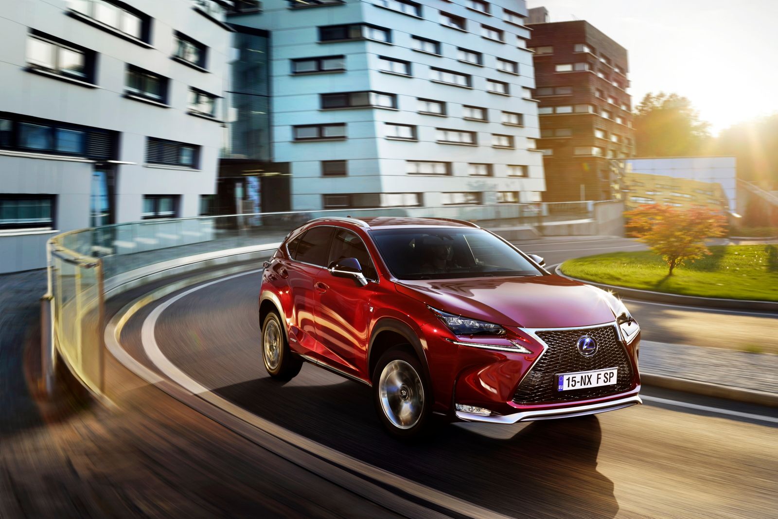 Lexus NX 200t бордовый