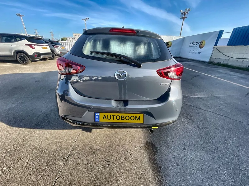 Mazda 2 nouvelle voiture, 2025