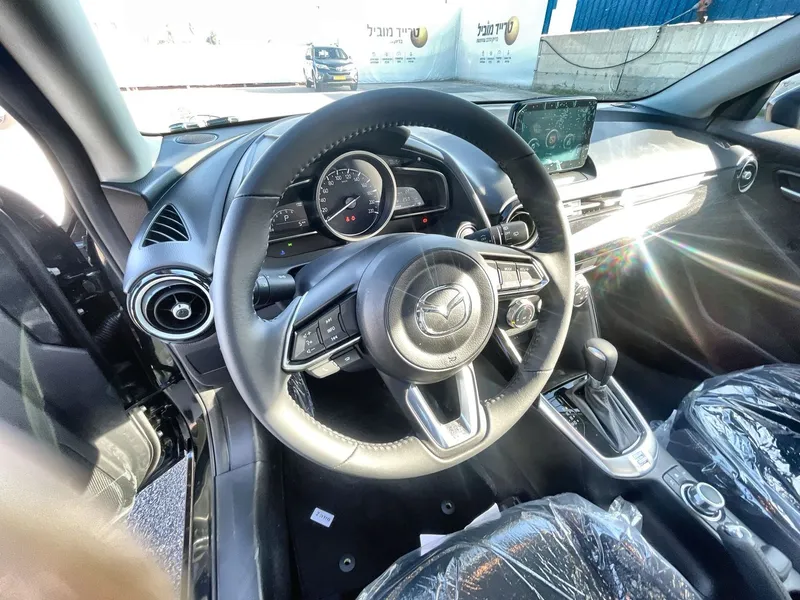 Mazda 2 nouvelle voiture, 2025