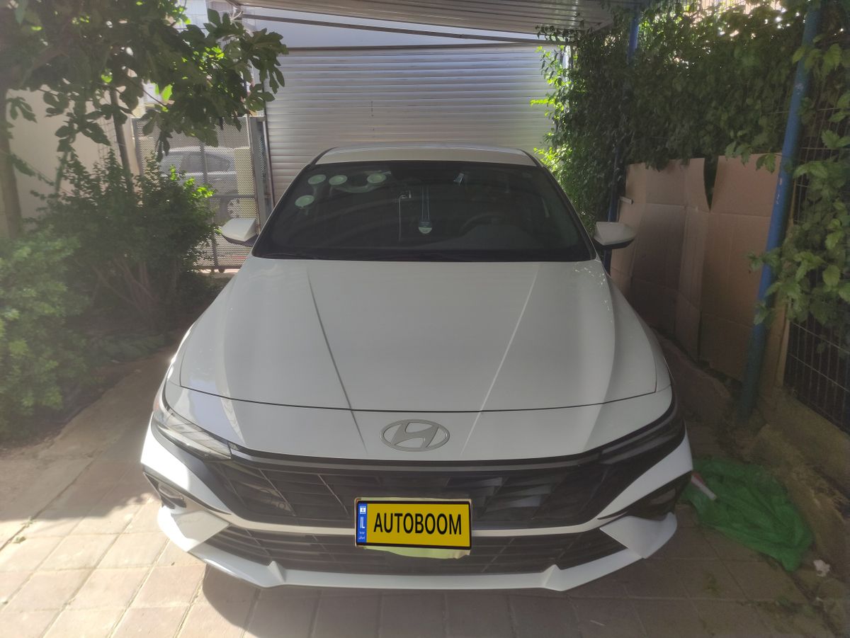 Hyundai Elantra 2ème main, 2025, privée