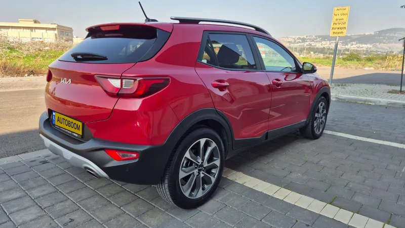 Kia Stonic с пробегом, 2023, частная рука