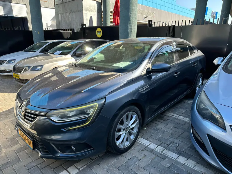 Renault Megane 2nd hand, 2017, private hand
