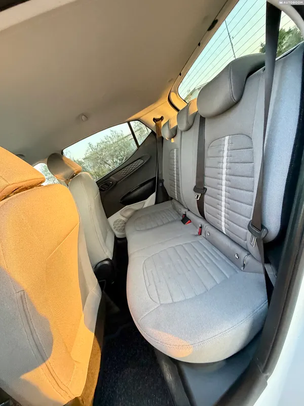 Hyundai i10 2nd hand, 2023, private