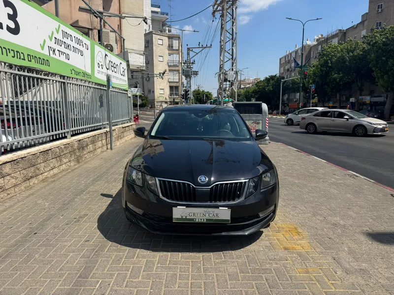 סקודה אוקטביה יד 2 רכב, 2019, פרטי