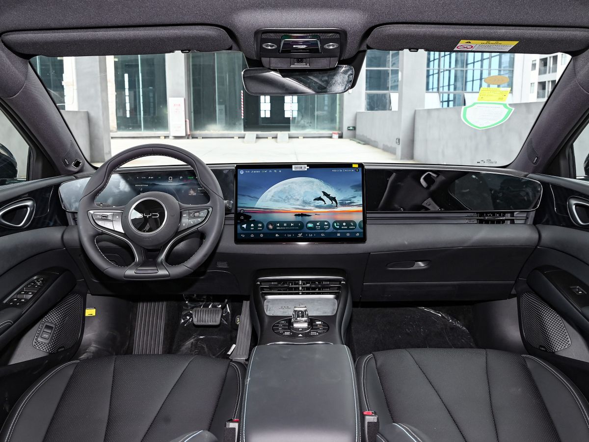 BYD Seal 2024. Передние сидения. Седан, 1 поколение, рестайлинг