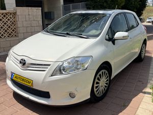 Toyota Auris, 2010, photo