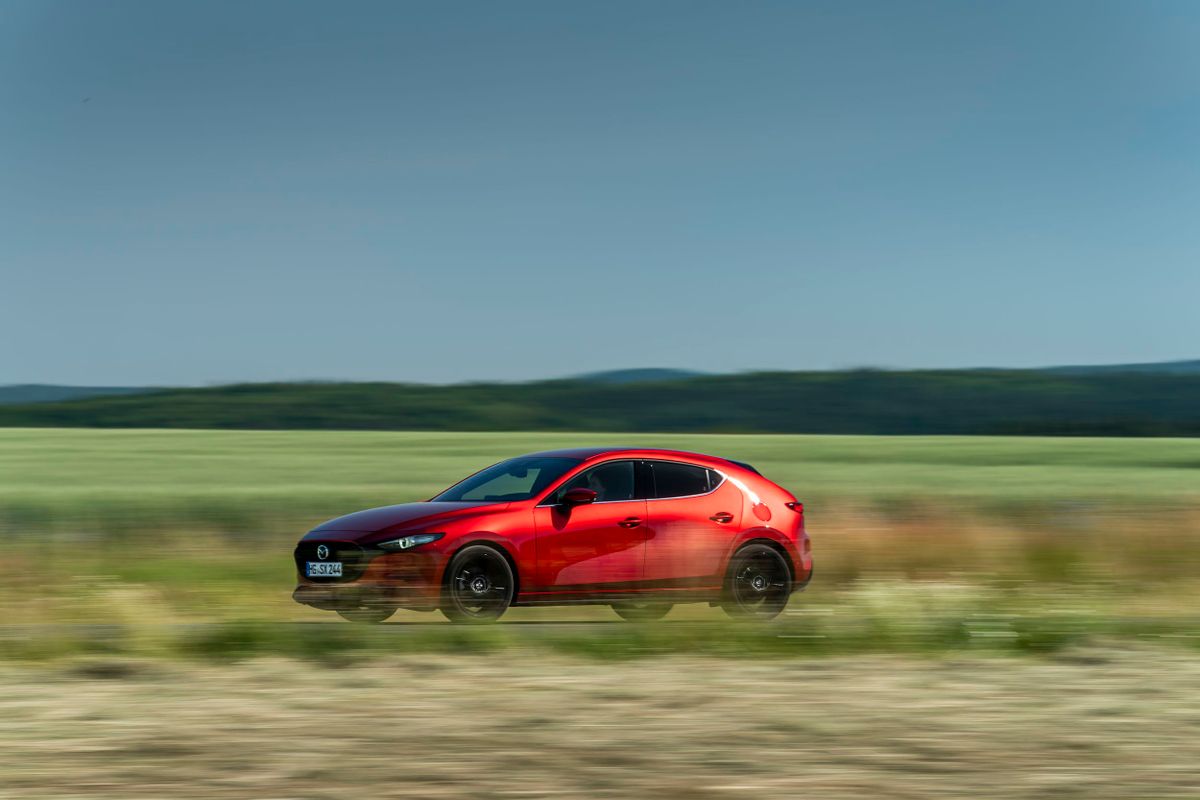 Mazda 3 2018. Кузов, экстерьер. Хэтчбек 5 дв., 4 поколение