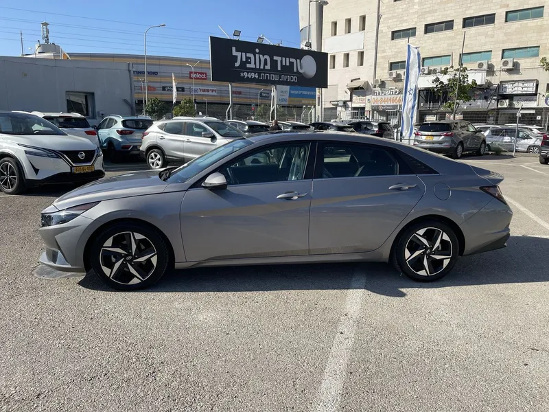 Hyundai Elantra 2nd hand, 2022, private hand