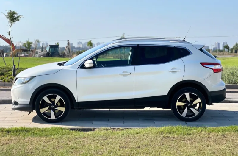 Nissan Qashqai с пробегом, 2015