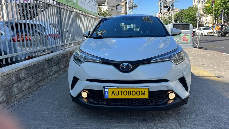 Toyota C-HR с пробегом, 2019