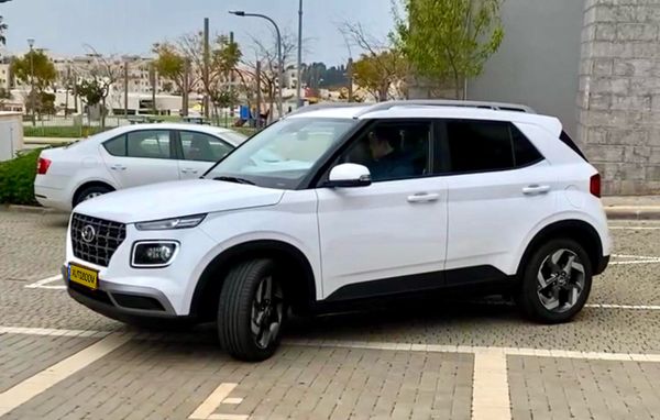 Hyundai Venue с пробегом, 2022, частная рука