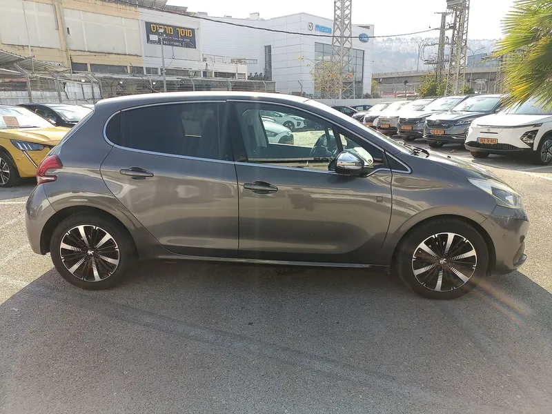 Peugeot 208 2ème main, 2020, main privée