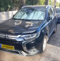 Mitsubishi Outlander 2nd hand, 2020, private