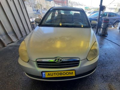 Hyundai Accent 2ème main, 2010, main privée