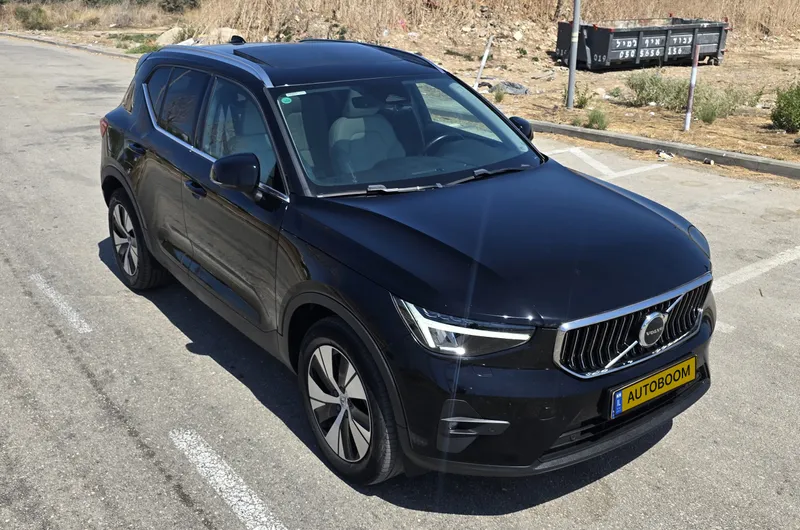 וולוו XC40 יד 2 רכב, 2023, פרטי