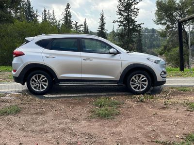 Hyundai Tucson 2nd hand, 2016, private hand