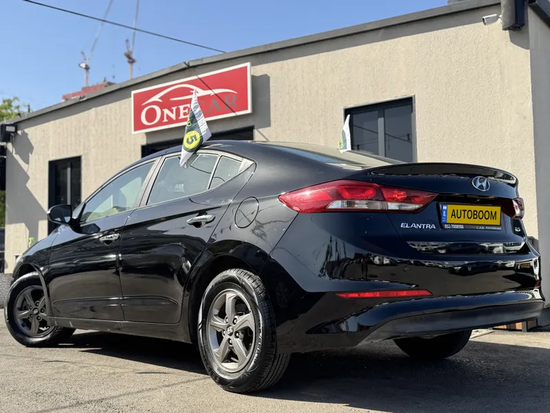 Hyundai Elantra 2nd hand, 2017, private hand