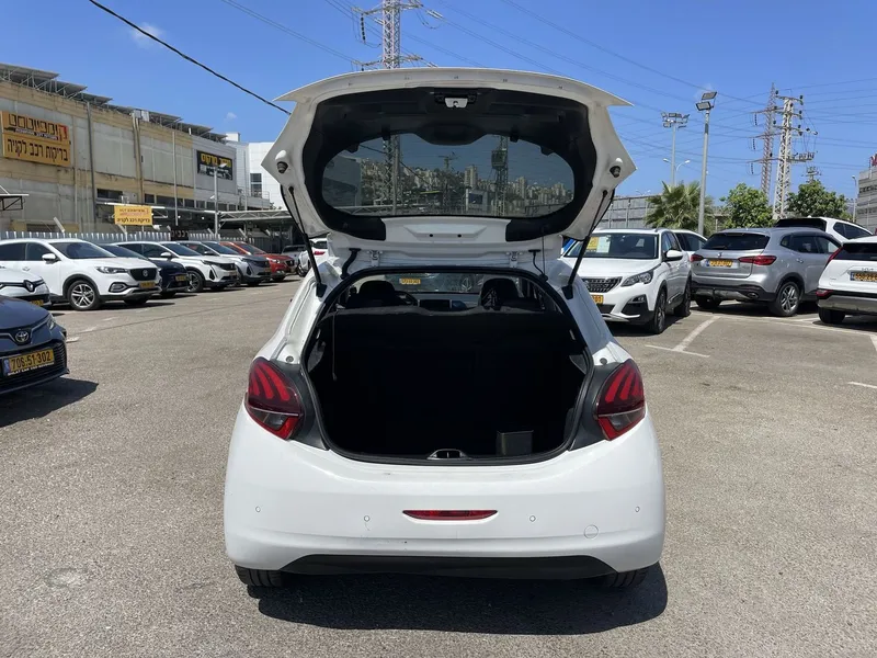 Peugeot 208 2ème main, 2019, main privée