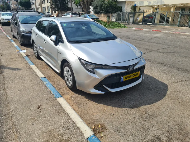 Toyota Corolla 2nd hand, 2019