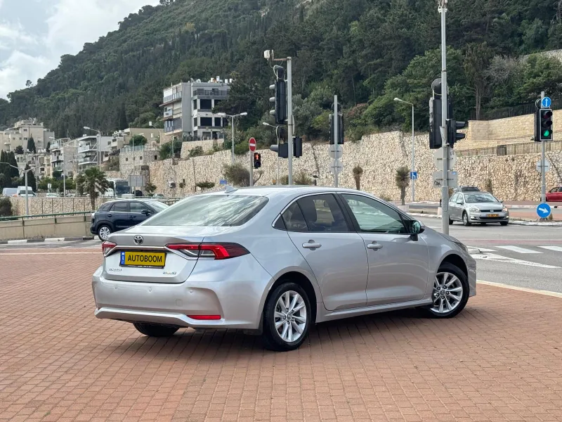 טויוטה קורולה יד 2 רכב, 2023, פרטי