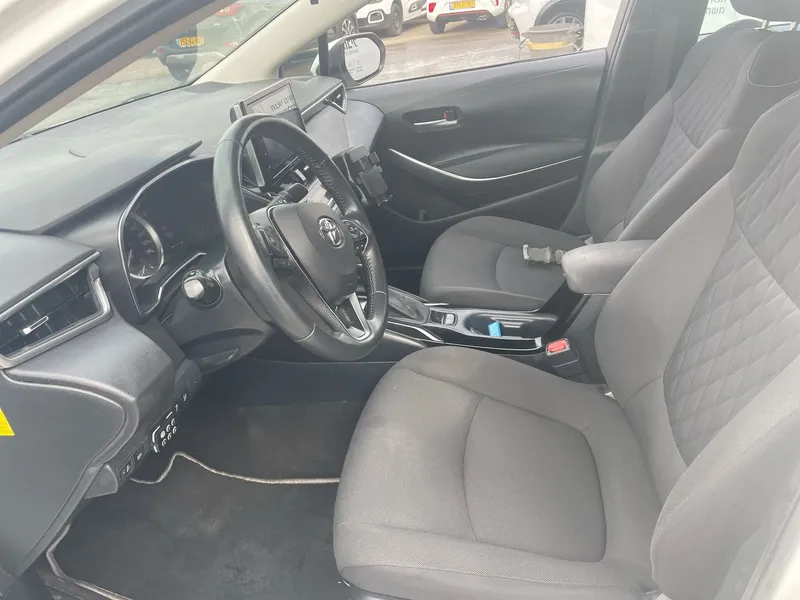 Toyota Corolla 2nd hand, 2021