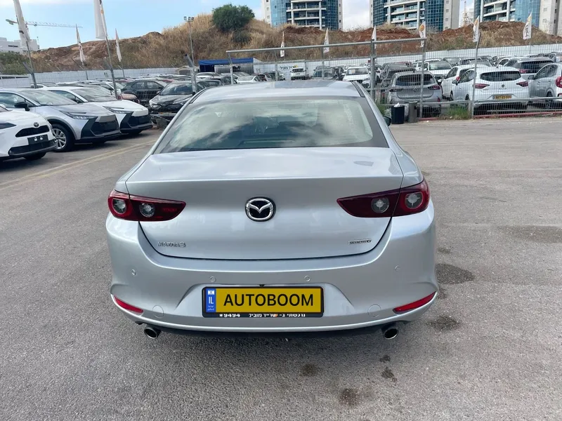 Mazda 3 с пробегом, 2023