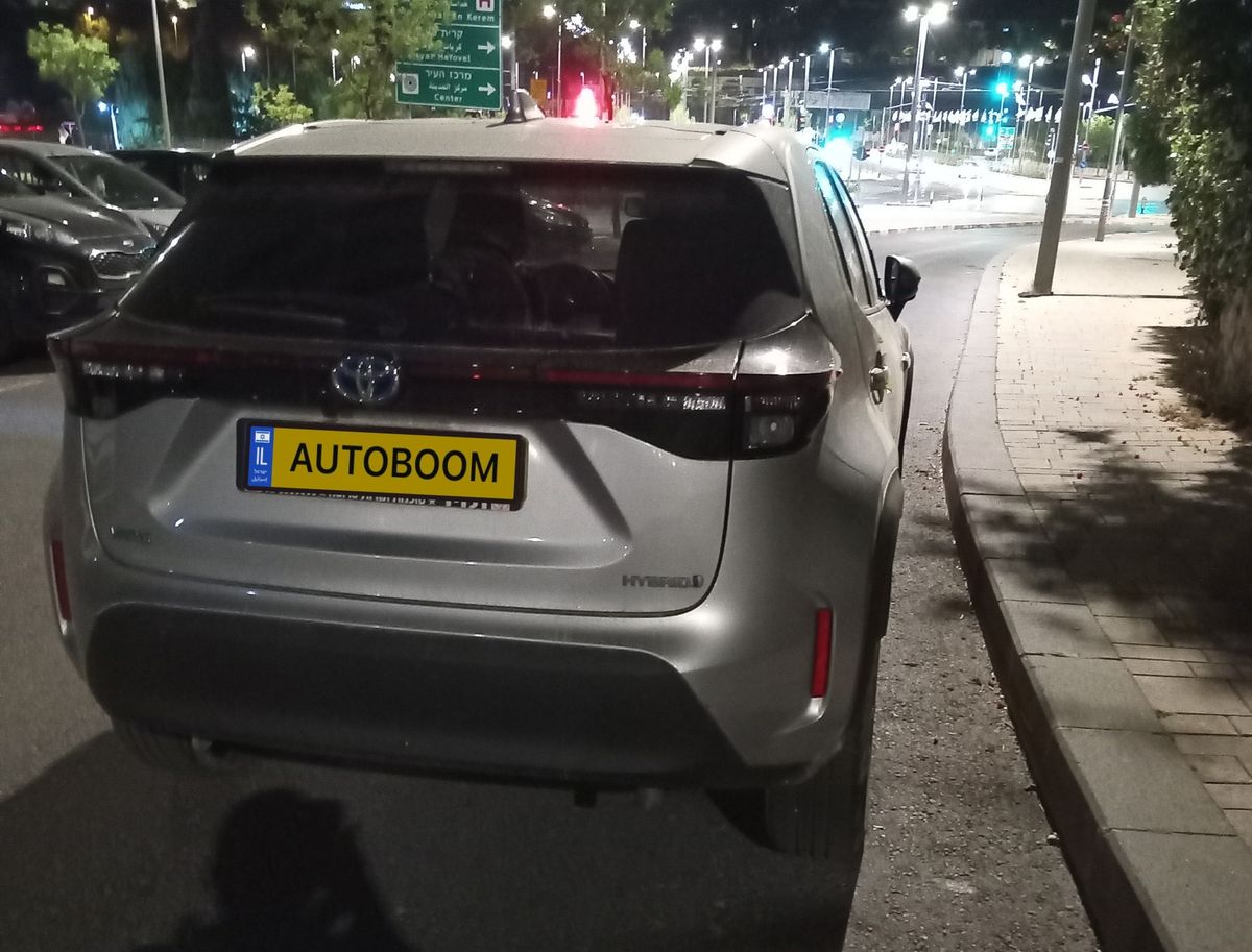 טויוטה יאריס קרוס יד 2 רכב, 2022, פרטי
