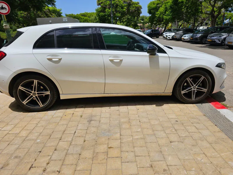 Mercedes A-Class 2ème main, 2020, main privée