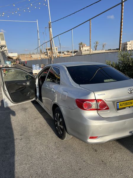 Toyota Corolla 2nd hand, 2011, private hand