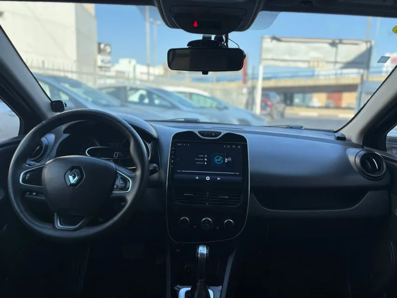 Renault Clio 2nd hand, 2018, private hand