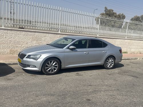 Skoda Superb с пробегом, 2017, частная рука
