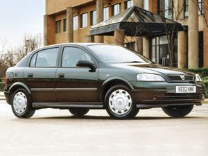 ווקסהול אסטרה 1998. מרכב, צורה. האצ'בק 5 דלתות, 4 דור