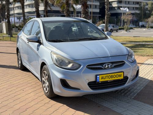 Hyundai i25, 2012, photo