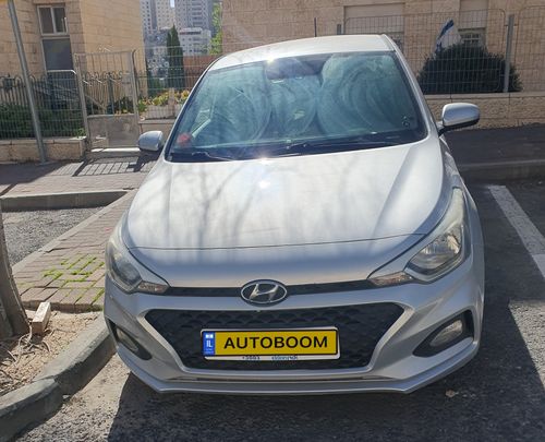 Hyundai i20, 2020, фото