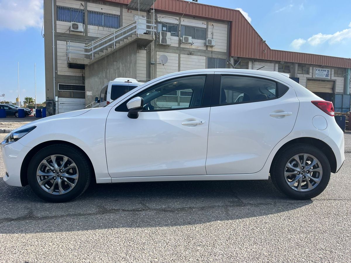 Mazda 2 с пробегом, 2023, частная рука