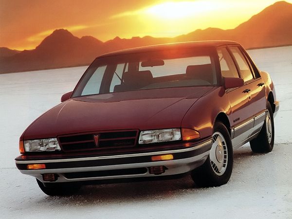 بونتياك بونيفيل 1987. الهيكل، المظهر الخارجي. سيدان, 8 الجيل