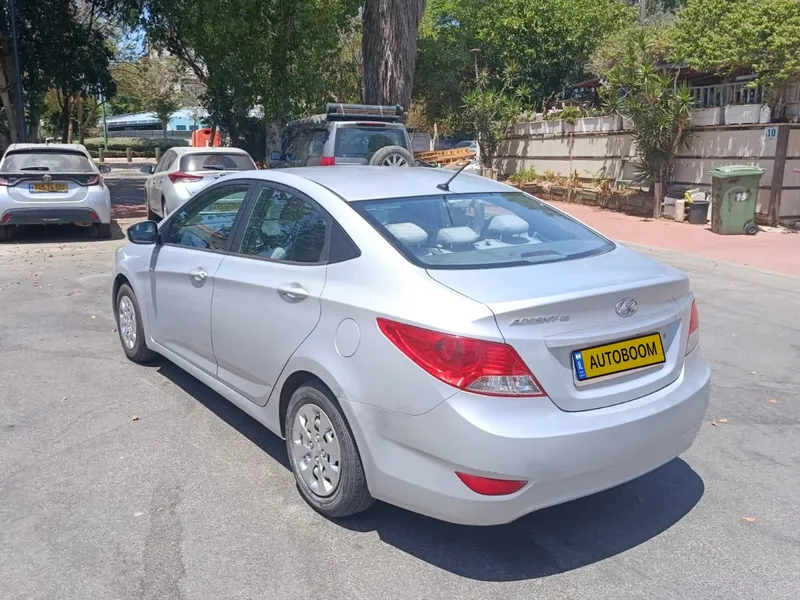 Hyundai i25 с пробегом, 2015, частная рука