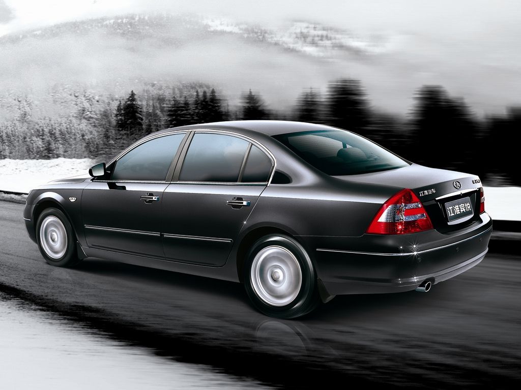 جاك J7 (Binyue) 2007. الهيكل، المظهر الخارجي. سيدان, 1 الجيل