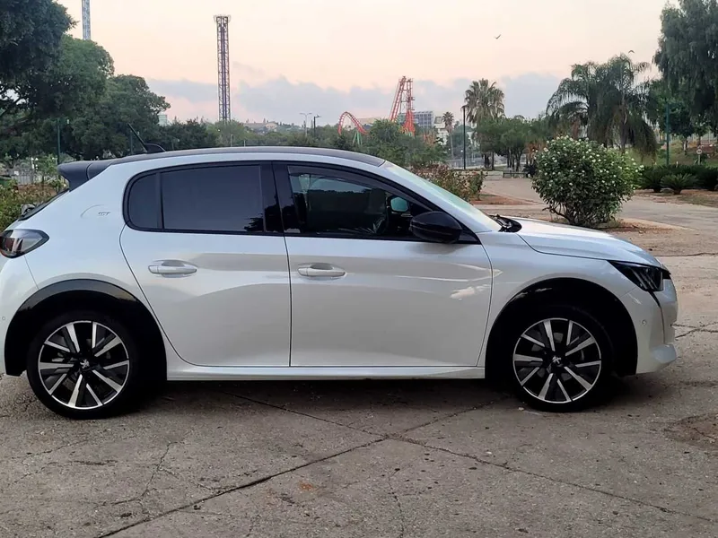Peugeot 208 2ème main, 2022, main privée