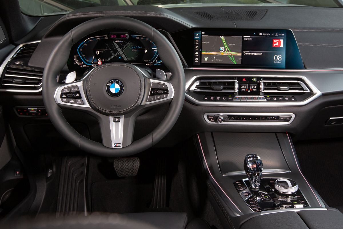 BMW X5 2018. Tableau de bord. VUS 5-portes, 4 génération