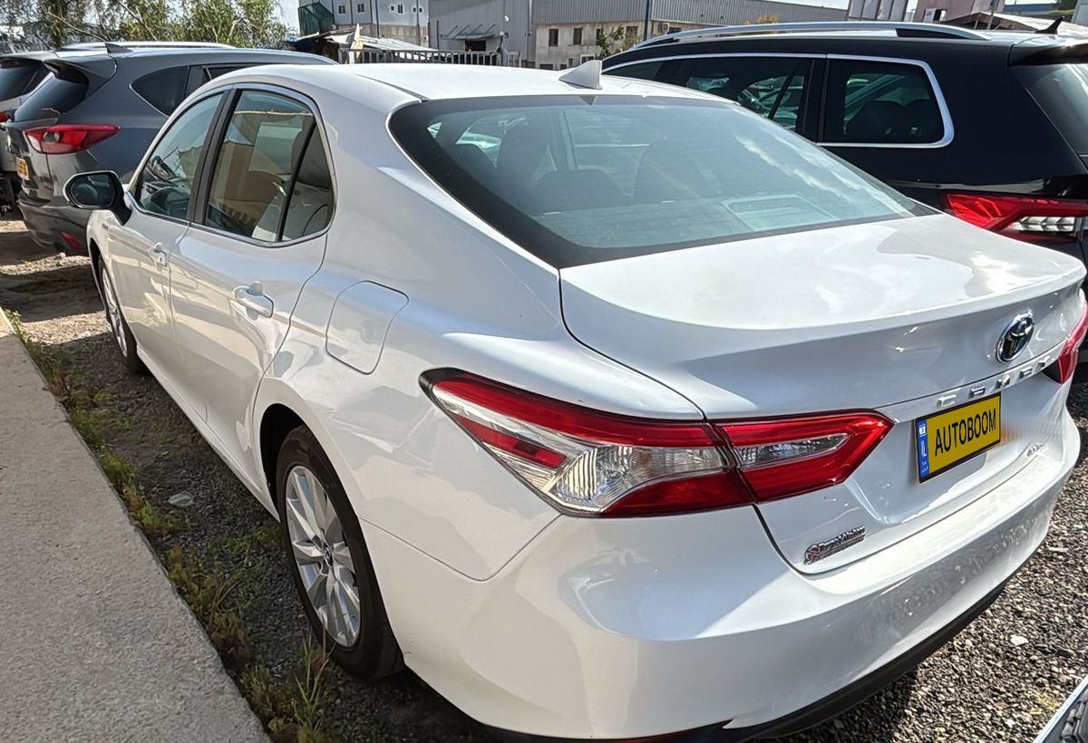 Toyota Camry 2ème main, 2021