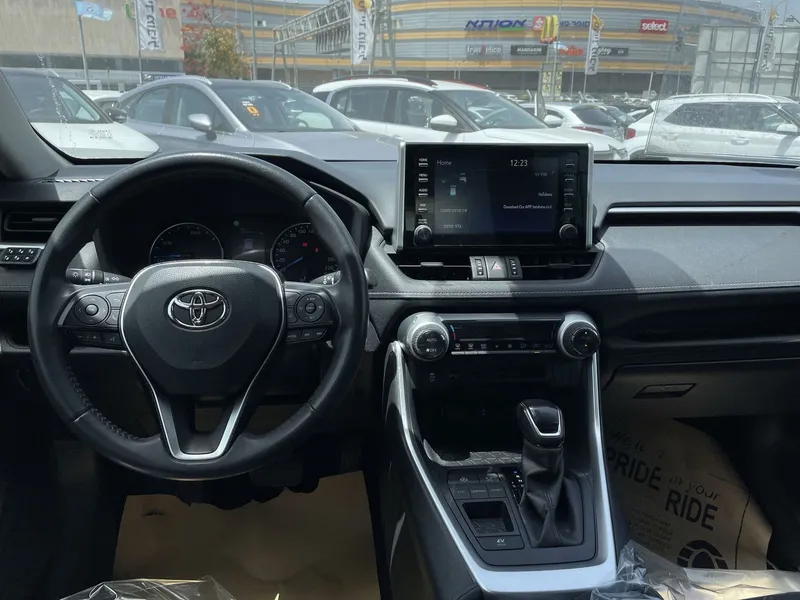 Toyota RAV4 2ème main, 2021