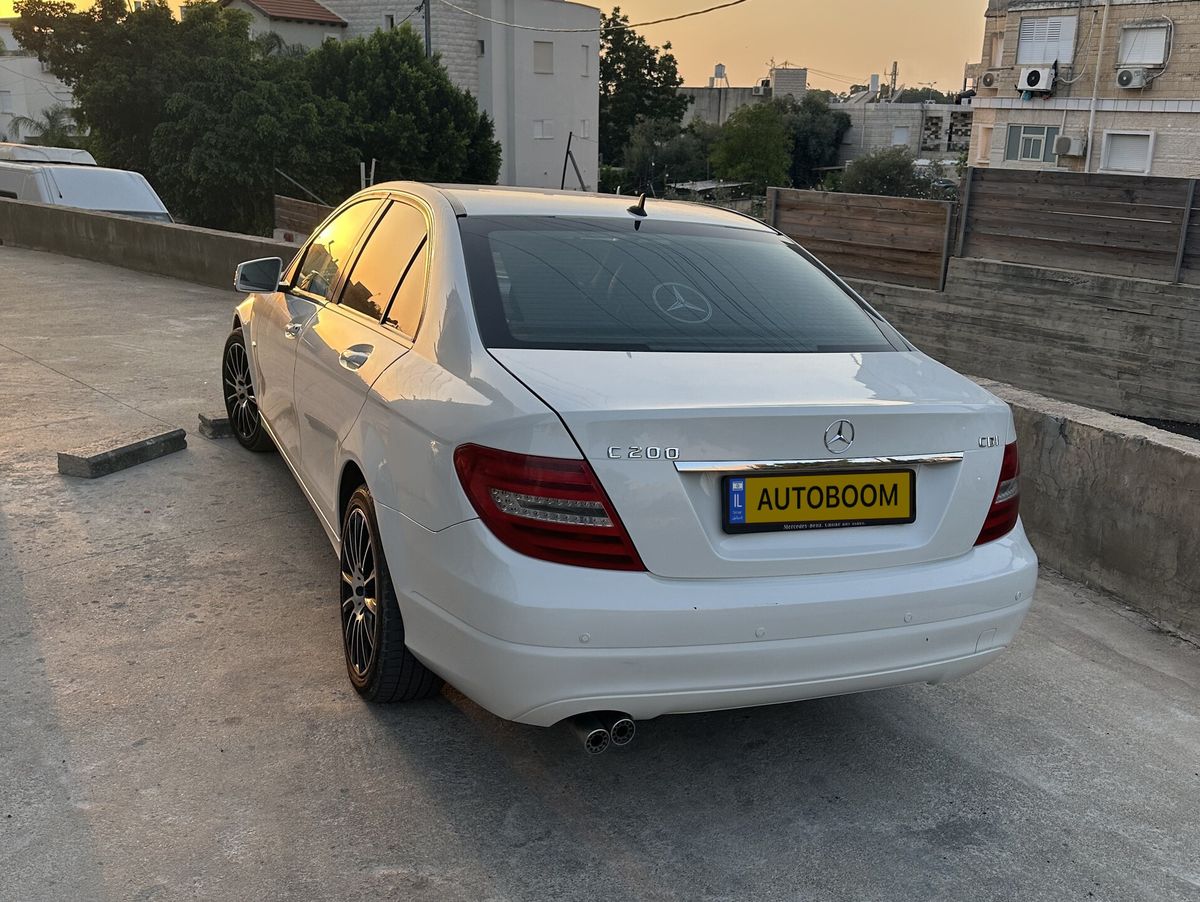 מרצדס C-Class יד 2 רכב, 2011, פרטי