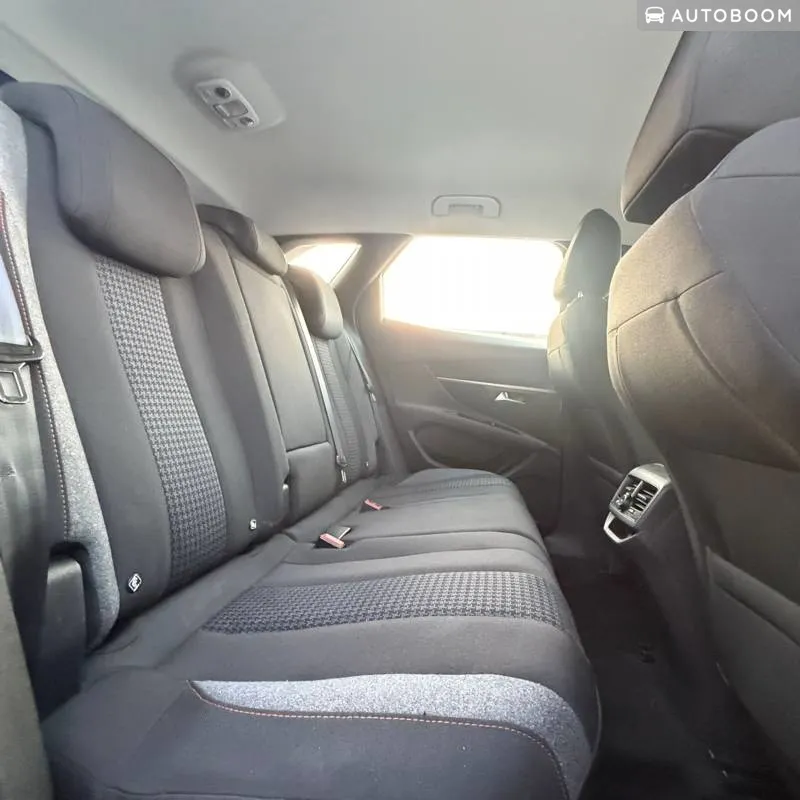 Peugeot 3008 2nd hand, 2021