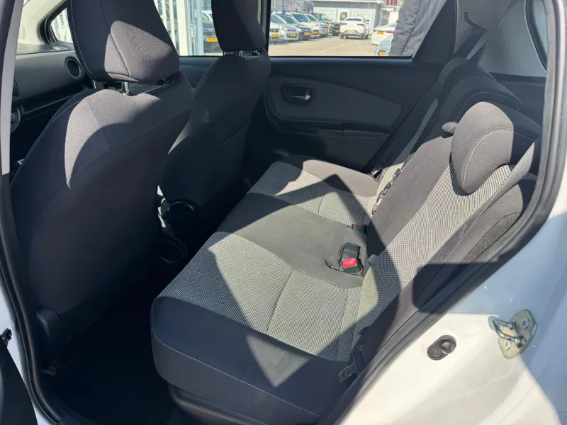 Toyota Yaris с пробегом, 2017, частная рука