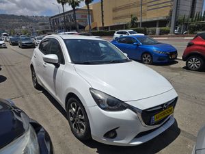 Mazda 2, 2016, photo