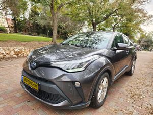 Toyota C-HR, 2022, photo